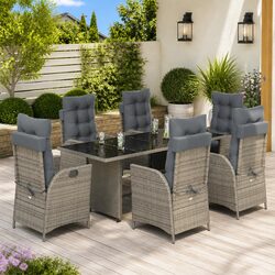 Elevate Your Outdoor Experience with This 7 Piece Dining Set