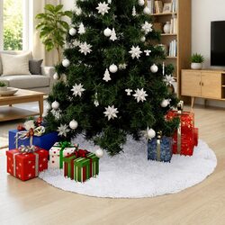 150cm White Faux Fur Tree Skirt for a Cozy Holiday Vibe