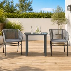 Outdoor Furniture Set for Stylish Al Fresco Dining