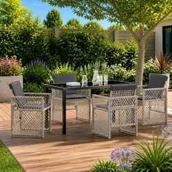 Elevate Your Outdoor Experience with This Garden Dining Set
