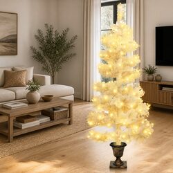 Create a Festive Environment with this 120cm Tree
