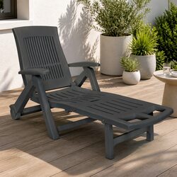 Enhance Your Garden with a Relaxing Sun Lounger