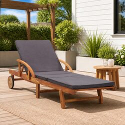 Stylish Garden Chaise Lounge Chair with Side Table