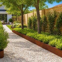 Enhance Your Garden with Interlocking Lawn Edging - 10 Pieces