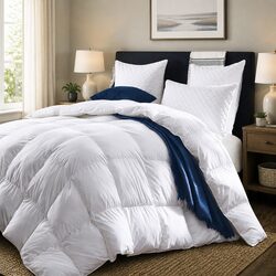 All-Season Goose Down Quilt for Cozy Bedrooms