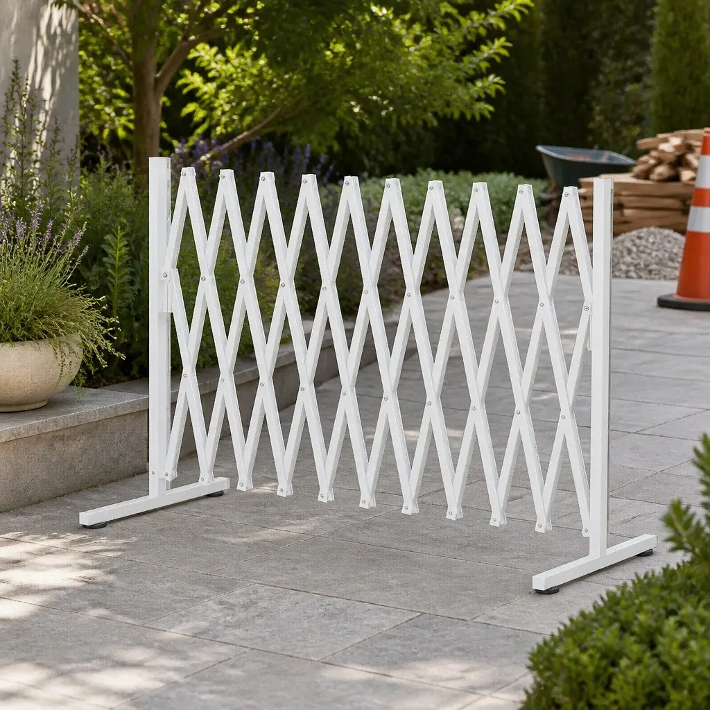 Expandable Barrier Gate for Safe Spaces