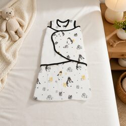 Cozy Newborn Sleepbag Featuring Split-Leg Design for Active Babies