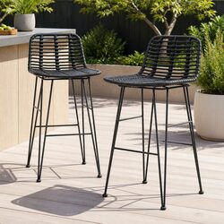2-Piece Black Wicker Bar Stool Set for Outdoor Spaces
