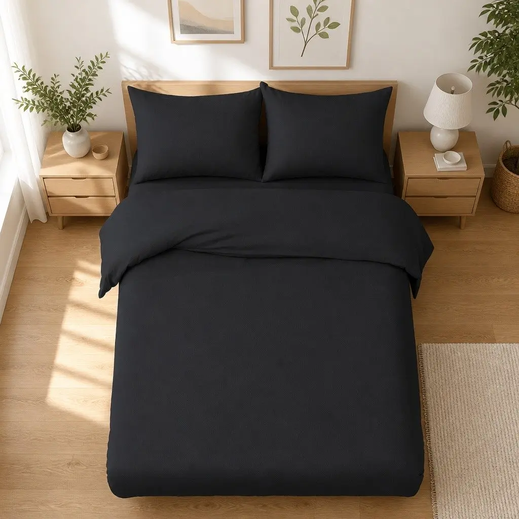King Quilt Cover Set 3-Piece Duvet Bedding Black Breathable Lightweight Microfibre