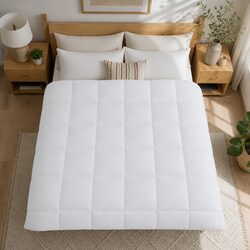 Elevate Your Space with This Double Goose Down Quilt